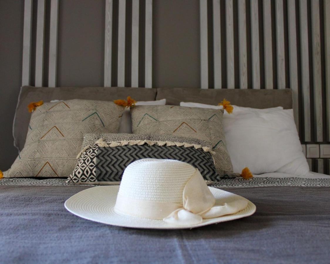 Agali Supreme Hospitality And Comfort อาฟิโตส ภายนอก รูปภาพ