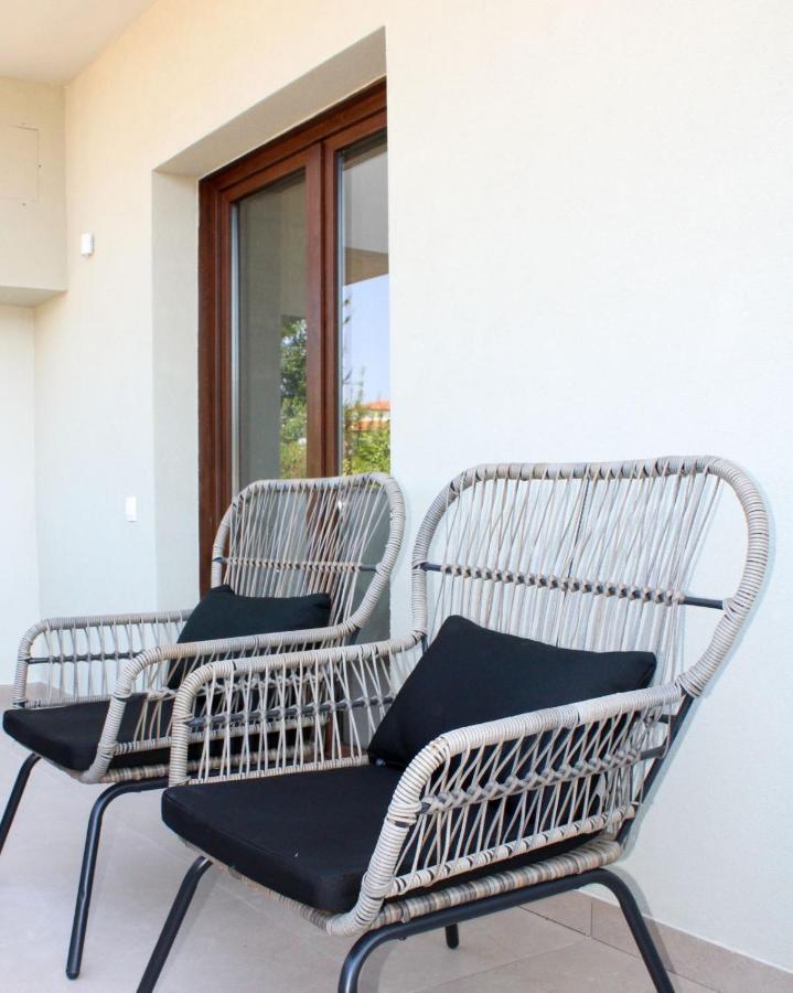 Agali Supreme Hospitality And Comfort อาฟิโตส ภายนอก รูปภาพ